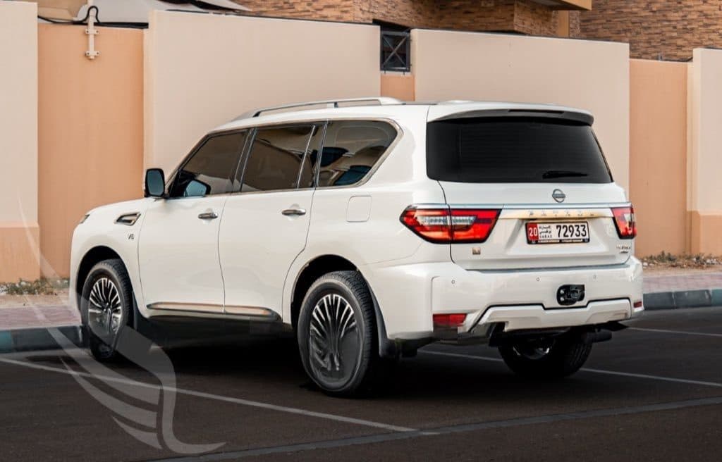 Nissan Patrol Platinum V8 2024 — photo 2 of 4