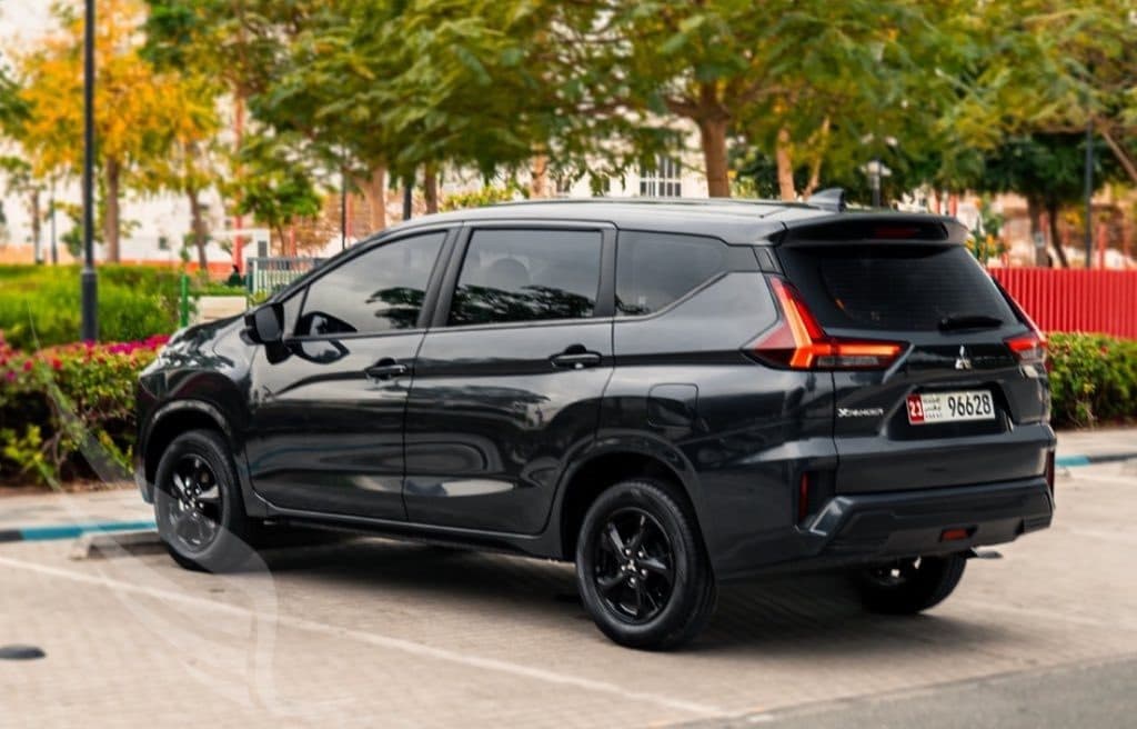 Mitsubishi Xpander 2025 — photo 2 of 4