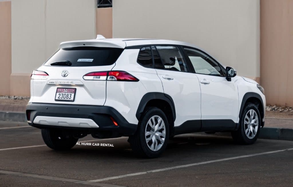 Toyota Corolla Cross 2023 — photo 2 of 4